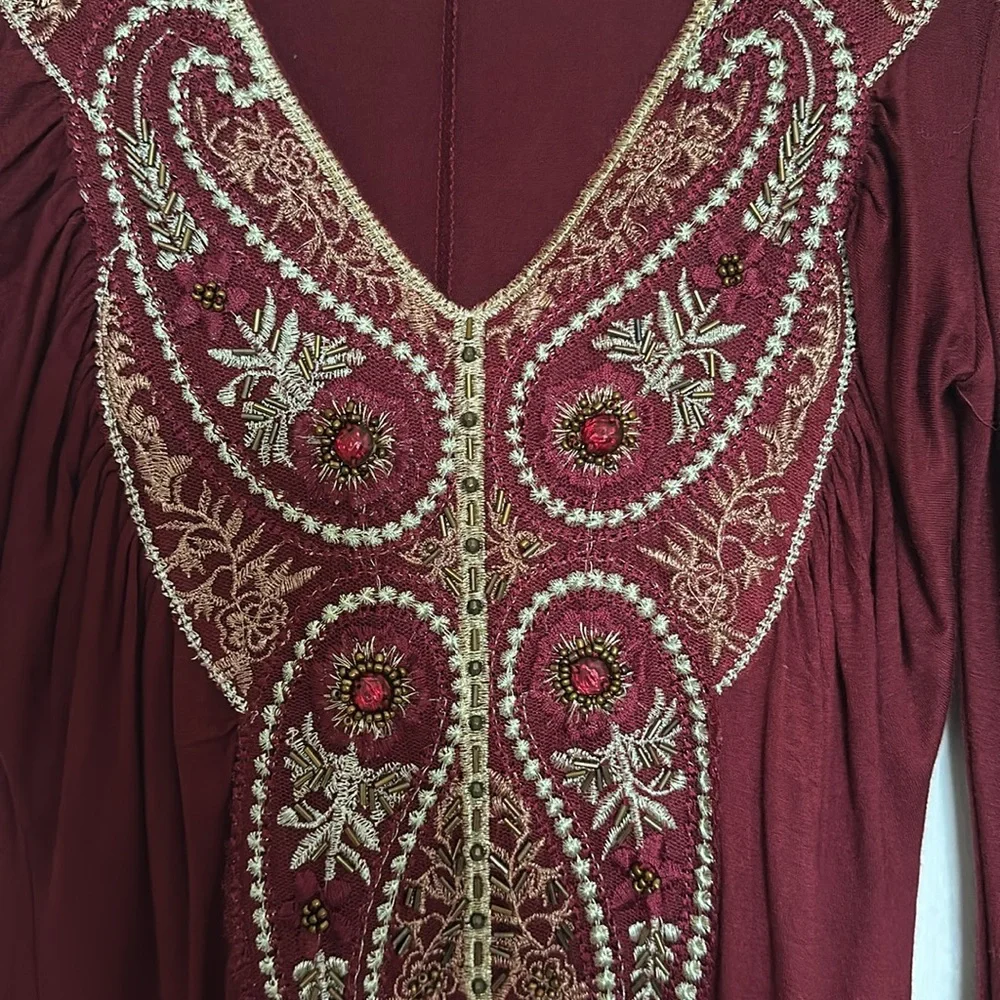 Beautiful and unique Venus brand dress. - Picture 3 of 3